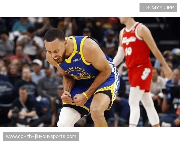 NBA勇士外线高效转移球,空间迅速被拉大